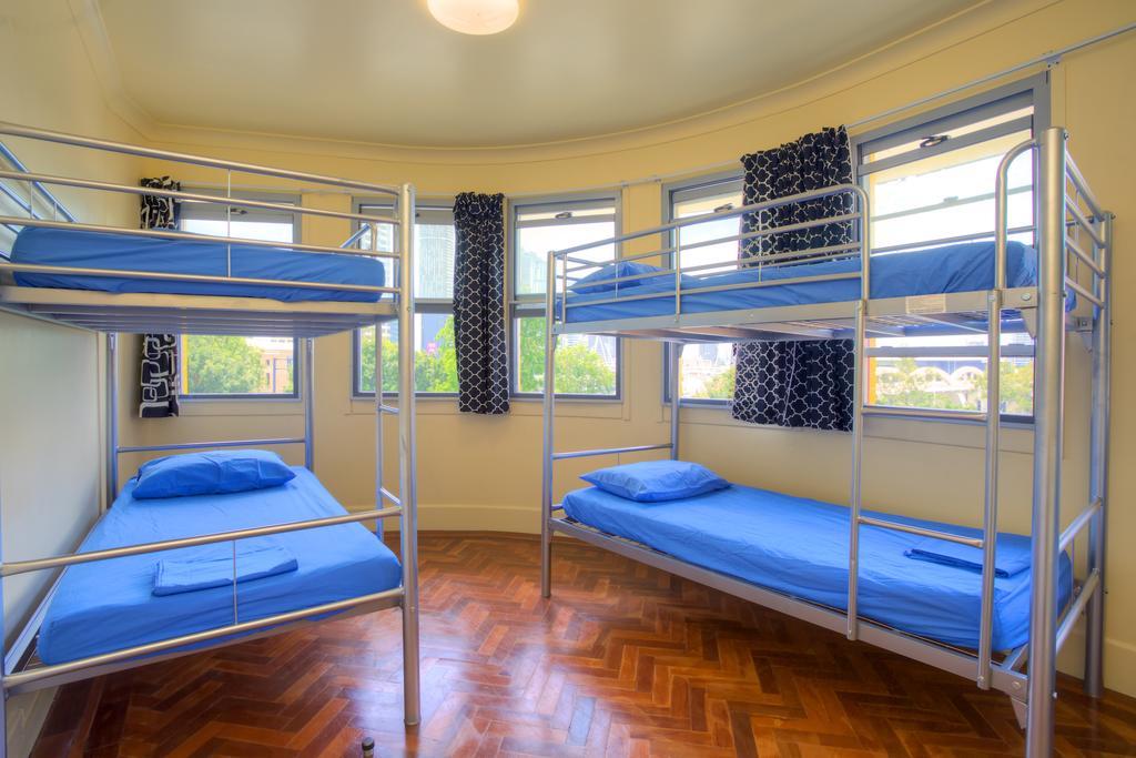 Big Bird Backpackers Hostel Brisbane Bagian luar foto